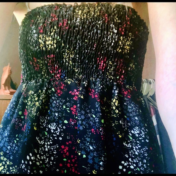 👗 REVERSIBLE Strapless Floral Dress (see photos!) - Picture 6 of 6